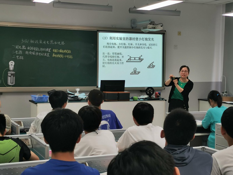 75f25cc778e44a80adb23d1008a7ca32.jpg