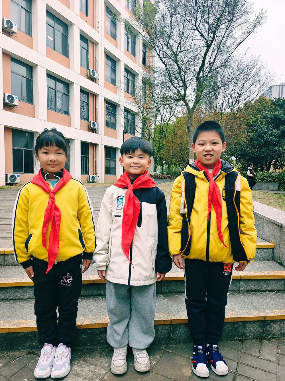 2b77caa8f12941afb2f09be4e41cb3a8.jpg