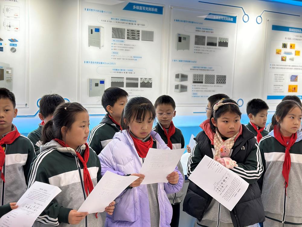 015595779ecd4d6f8e5c14399bb61586.jpg 015595779ecd4d6f8e5c14399bb61586.jpg