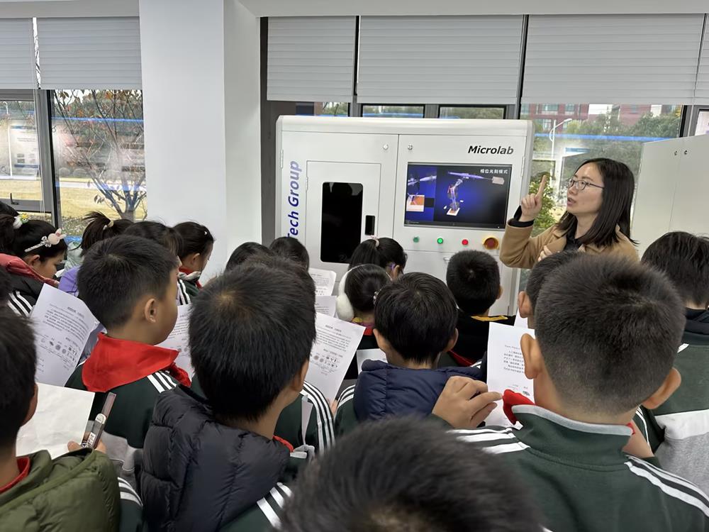 693c1f19c41f41a4bb76b9ea301f60b6.jpg 693c1f19c41f41a4bb76b9ea301f60b6.jpg