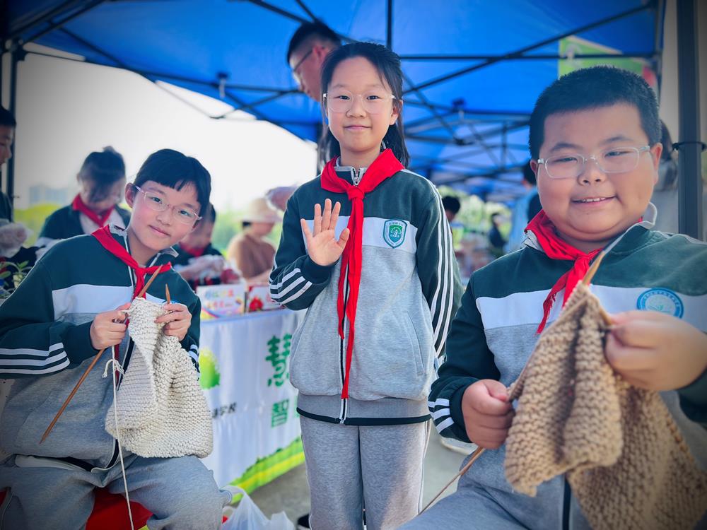 9d8f7a705e8141df93895694c66e8159.jpg 9d8f7a705e8141df93895694c66e8159.jpg