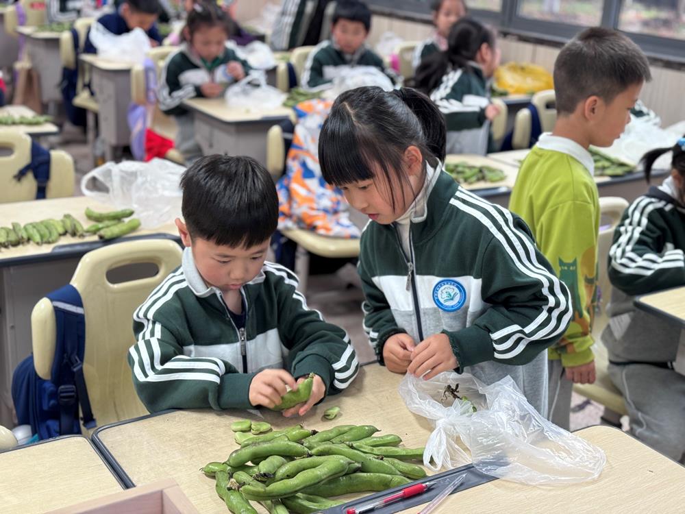 7e27b55b978d4e9c80af5e0a1907e22d.jpg 7e27b55b978d4e9c80af5e0a1907e22d.jpg