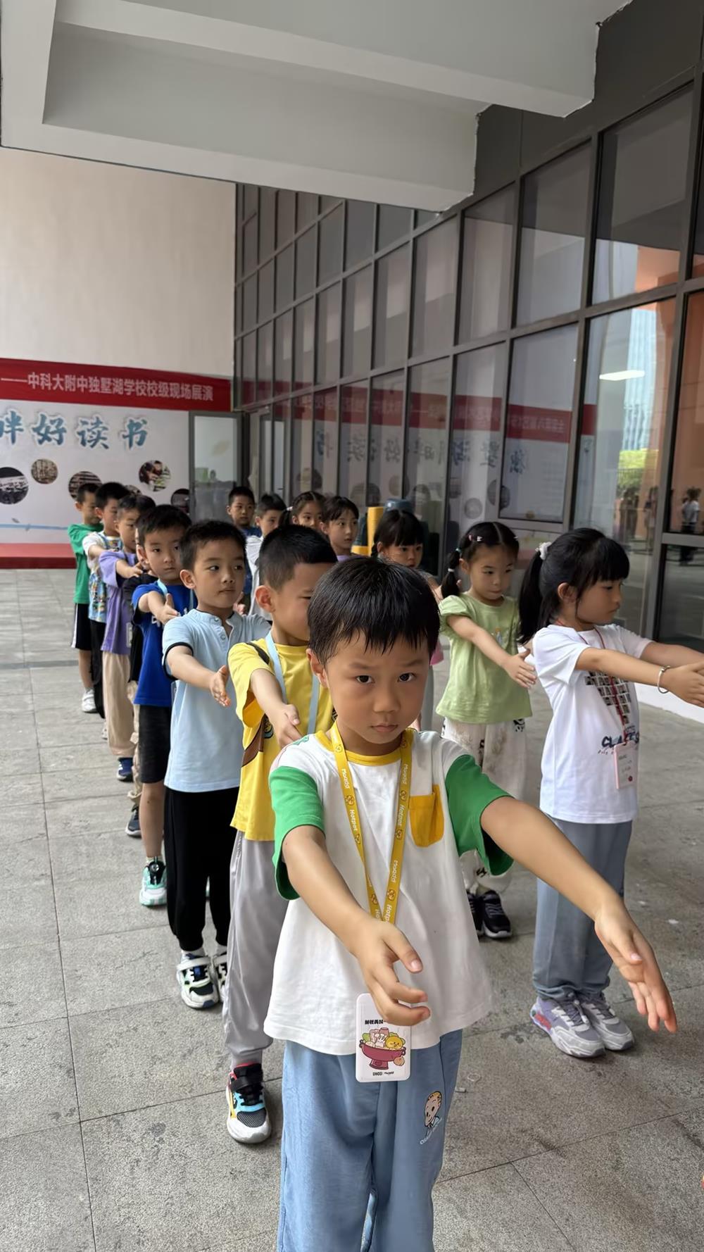 61b166fd7b4641f7a7983c65a881b3c7.jpg 61b166fd7b4641f7a7983c65a881b3c7.jpg